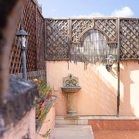 Apartment Vatican Gold Loft