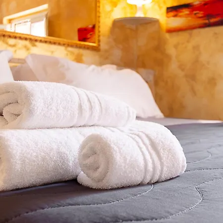 Vatican Gold Loft Apartment *