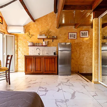 Vatican Gold Loft Róma